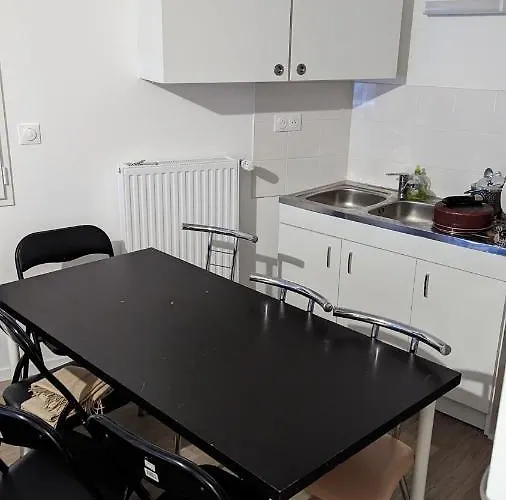 Chambre Dans Appartement Pres Du Roazhon Park